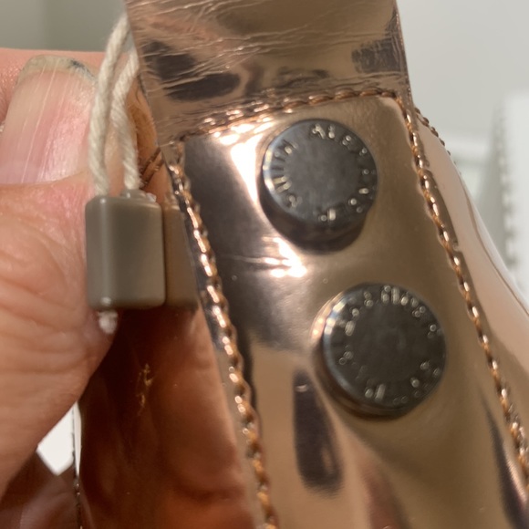 Rose gold sneakers low top EU37 or US7 - Picture 9 of 15